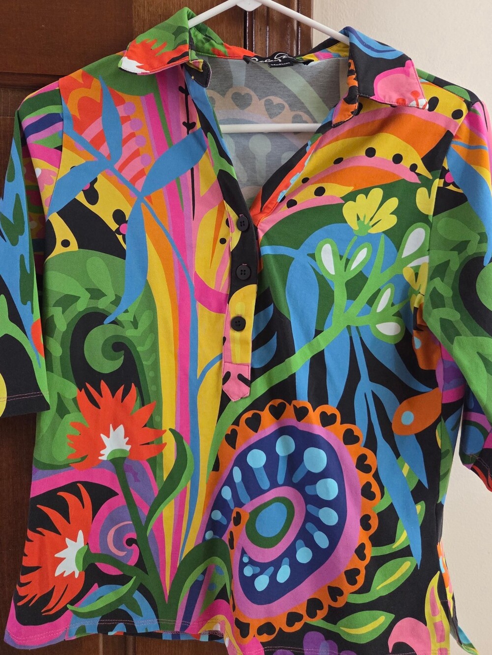 Lesley Evers Bonanza Print Bright Floral Short Sleeve Top, M